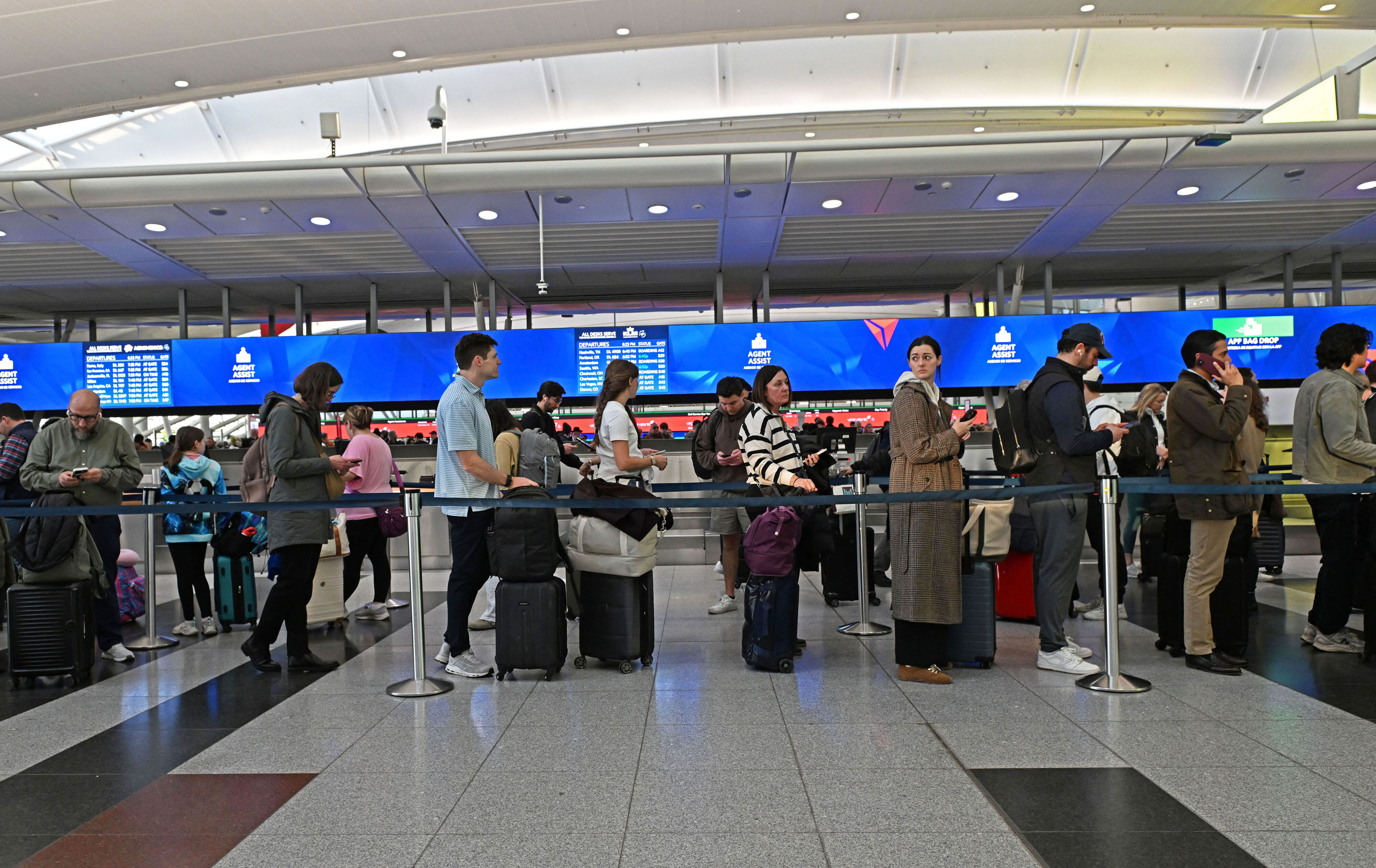 TSA crisis could end as Senate approves funding bill