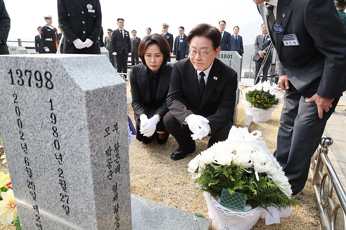 서해 수호 영웅 추모와 대구시장 선거전의 긴장감