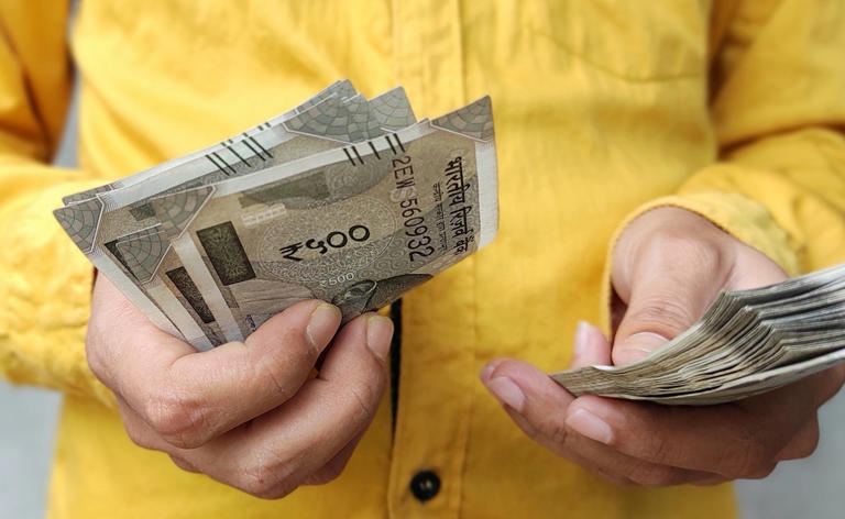 Rupee hits record low at 94.29, Rs 7 lakh crore wiped off markets in an ...