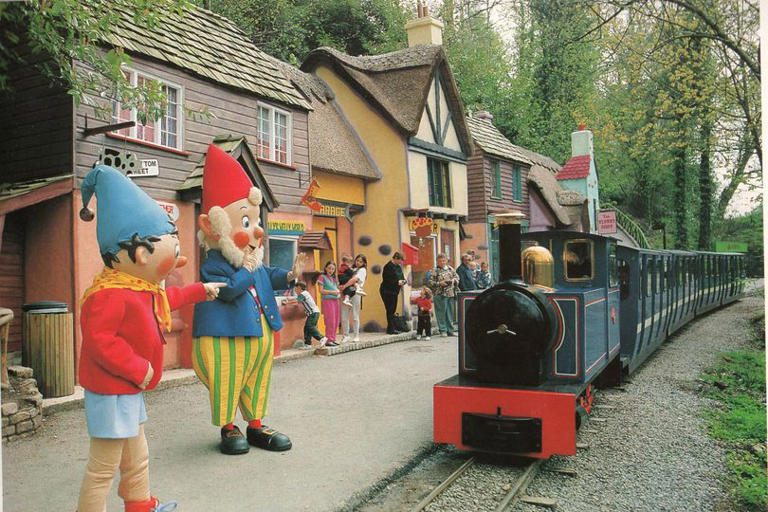 Hugely popular 1990s TV theme park now lies eerily abandoned