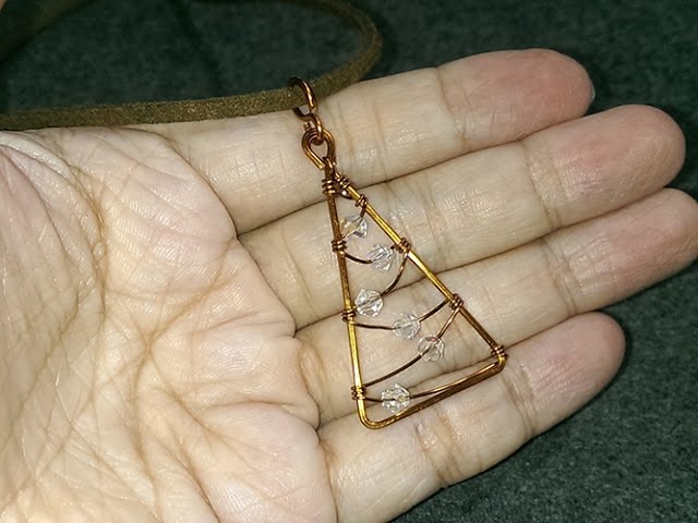Simple Christmas tree pendants - How to make wire jewelry 144