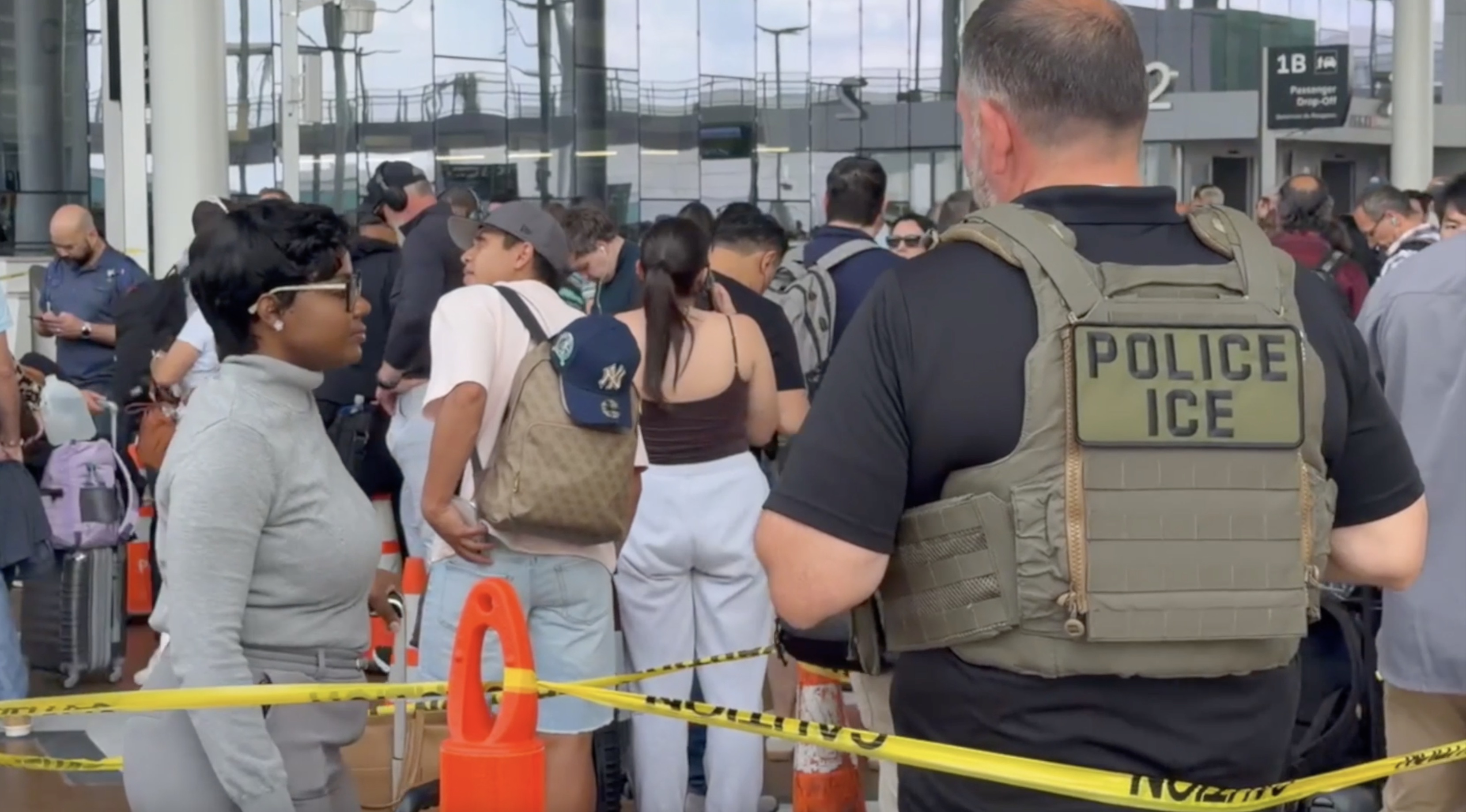 Senate approves TSA funding, leaves immigration enforcement out of DHS deal