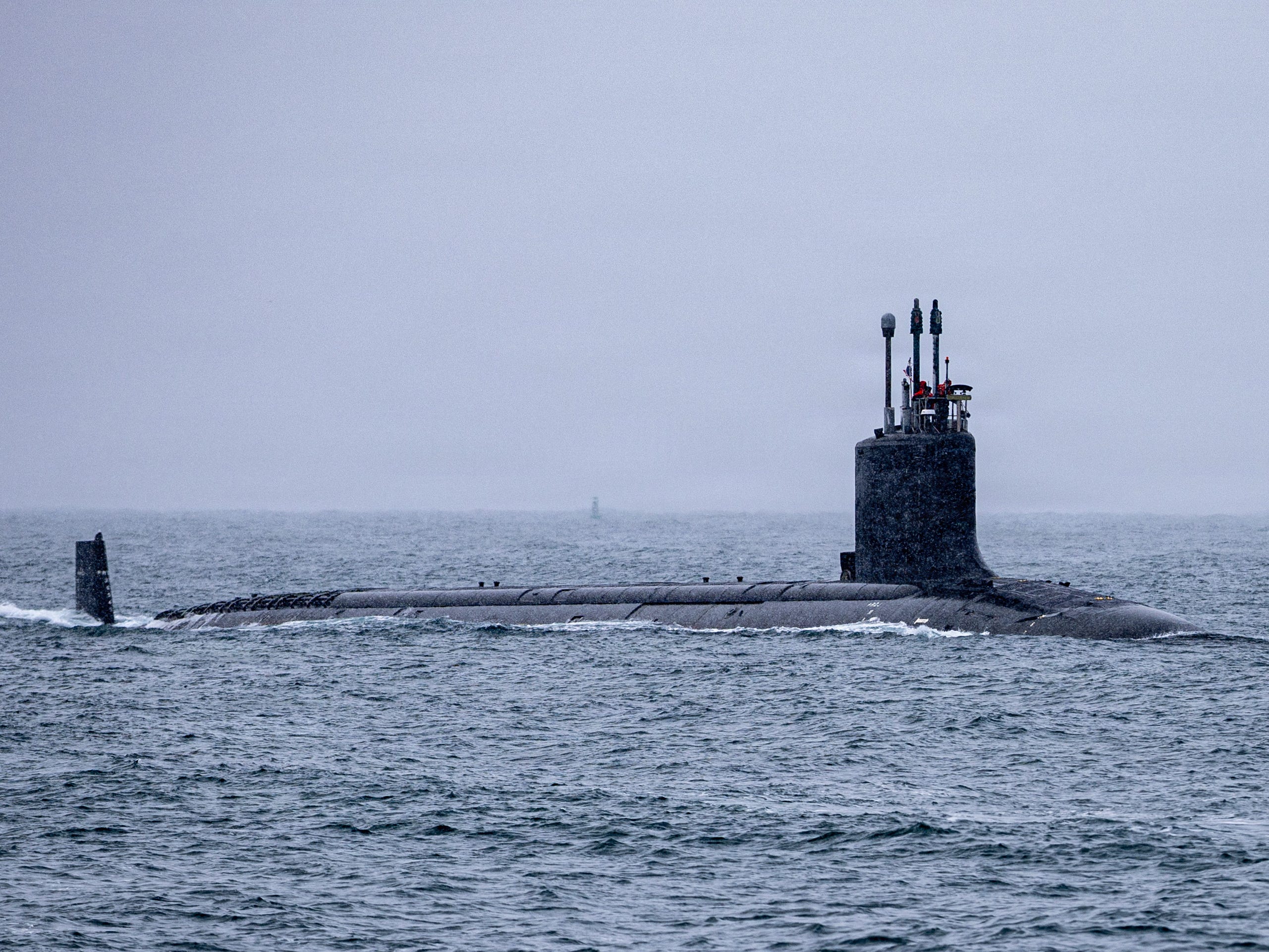 The US Navy is pouring almost $1 billion into automating submarine ...