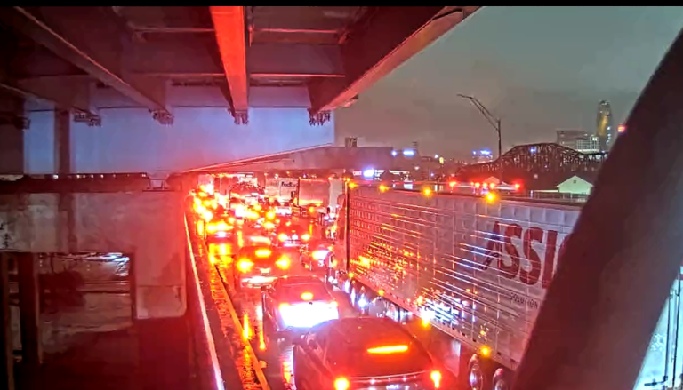 I-75 north reopens after early crash closed all lanes downtown