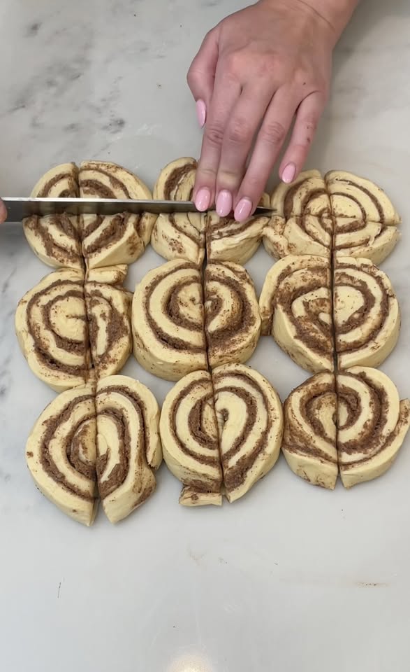 Easy apple cinnamon roll treat