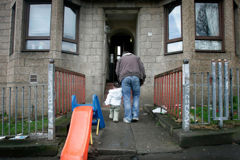 London has highest levels of child poverty in England