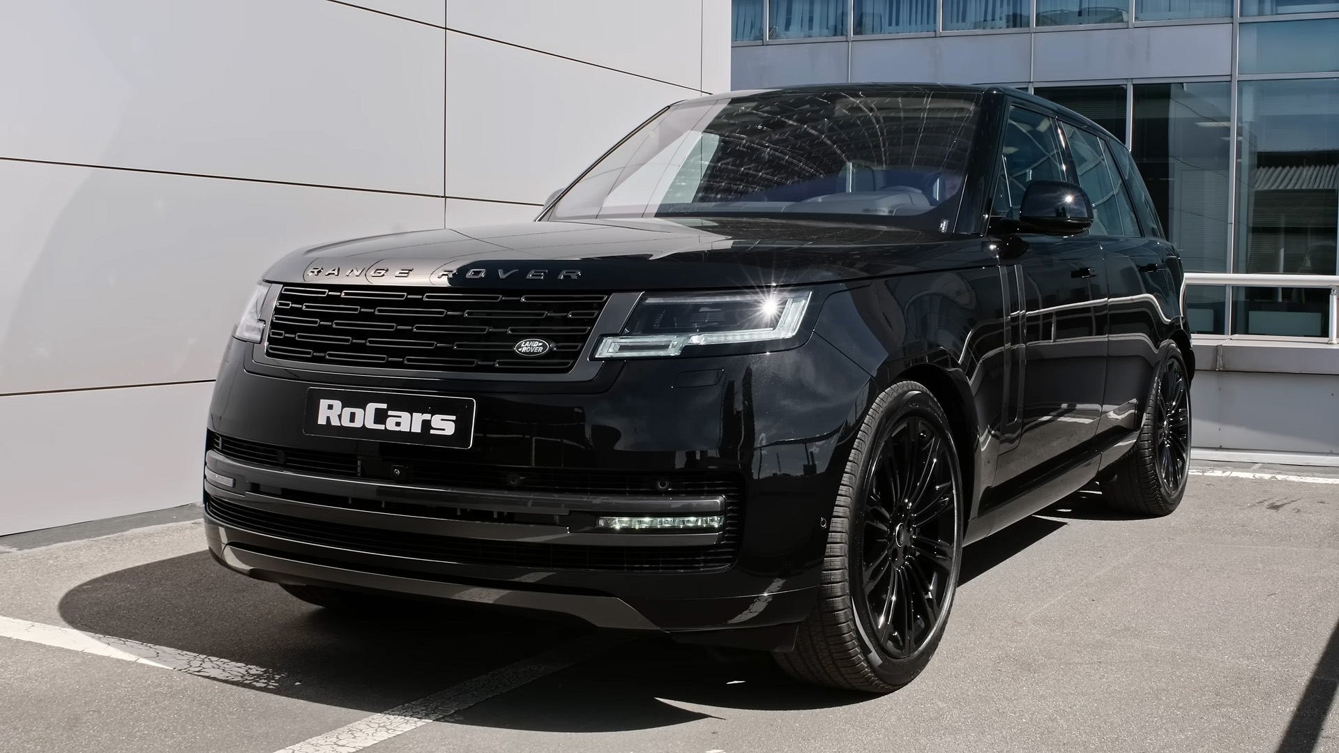 Discover the Range Rover design and features
