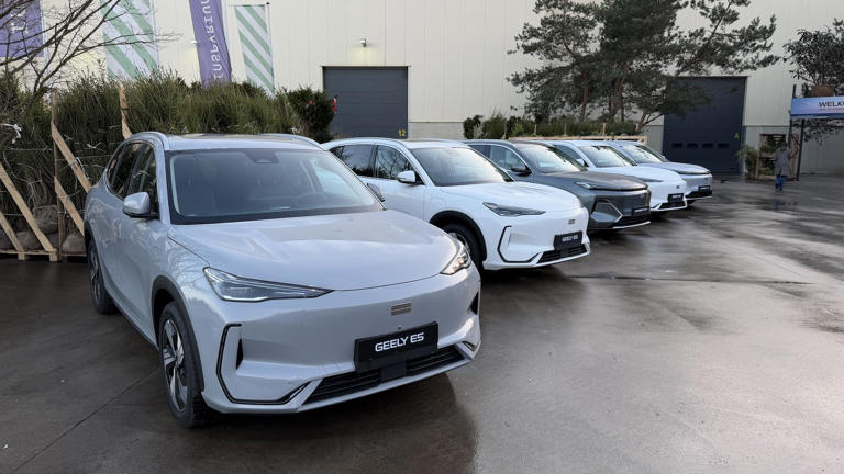 Het Chinese Geely komt naar Nederland, maar eigenlijk ken je het merk ...