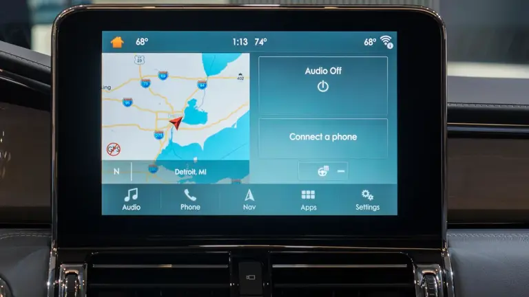 Ford recalls 254,640 SUVs after software defect can disable rearview ...