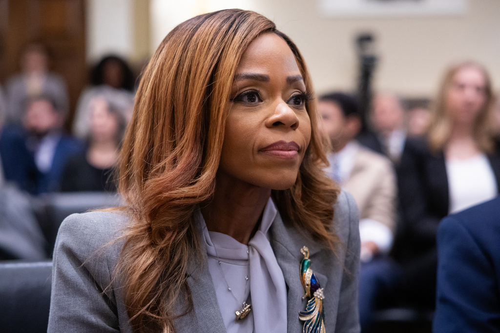 Breaking: Florida Democrat resigns from Congress amid corruption ...