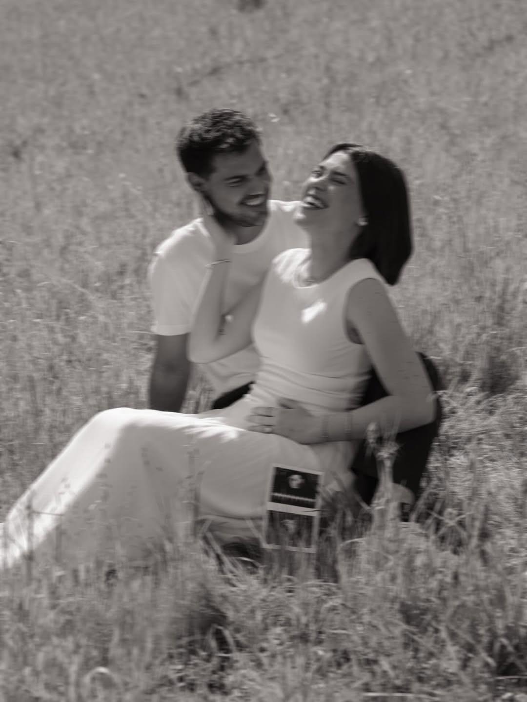 Sekiz yıllık rüya gerçek oldu… Adaş aşıklardan bebek müjdesi geldi!