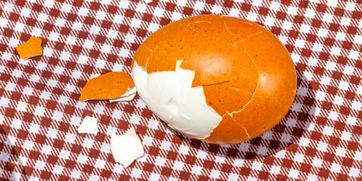 Why Are Your Eggs Hard to Peel—and How to Fix It