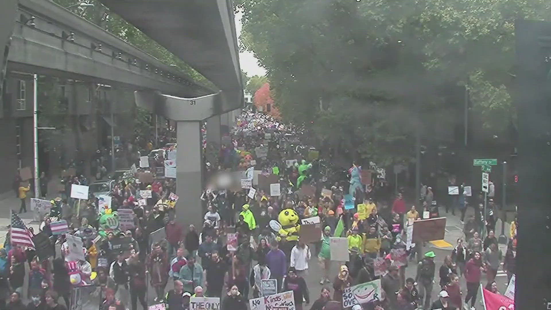 Tens of thousands expected to attend 'No King' rally in Seattle on Saturday