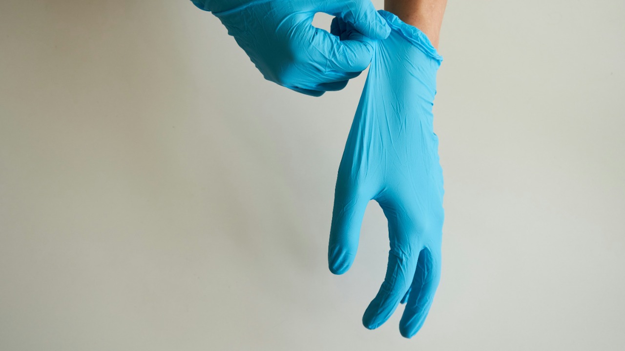 Lab gloves may contaminate samples, inflating microplastics measurements