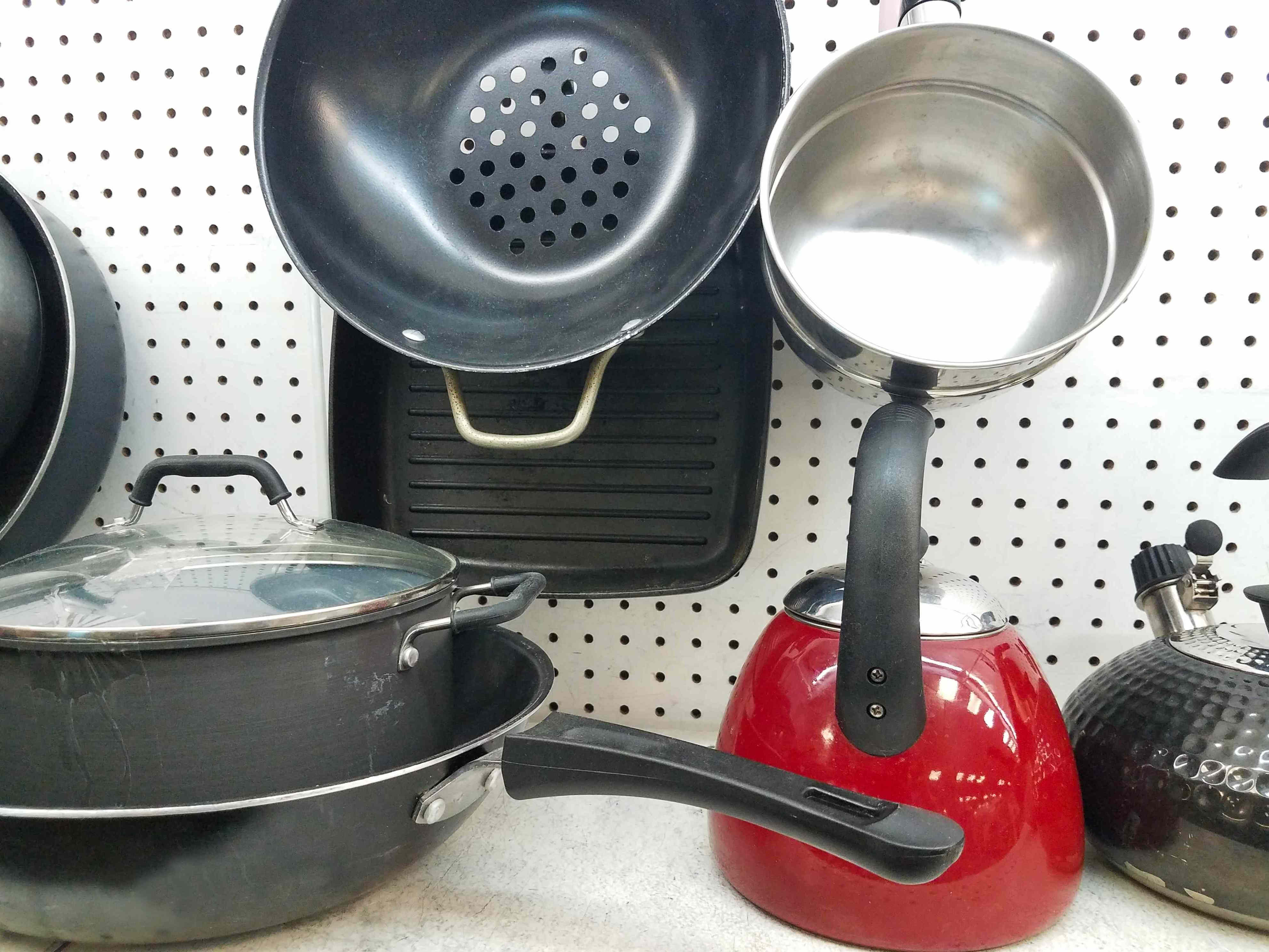 6 kitchen items you should never buy secondhand