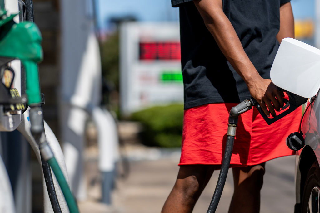 Lies and deception: White House press secretary Karoline Leavitt says gas prices are down with a straight face