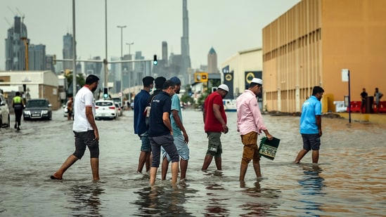 Heavy rain, thunderstorms in UAE as weather takes a turn amid war