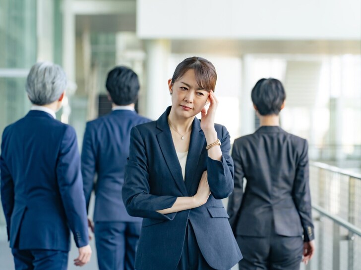 女性は「実力がなくても」管理職に選ばれやすい? 周囲の視線が怖いあなたが意識するべきこととは