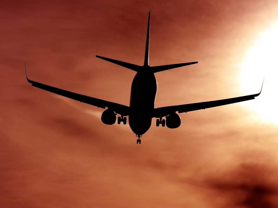 Near-miss crash between United flight and helicopter at SoCal airport ...