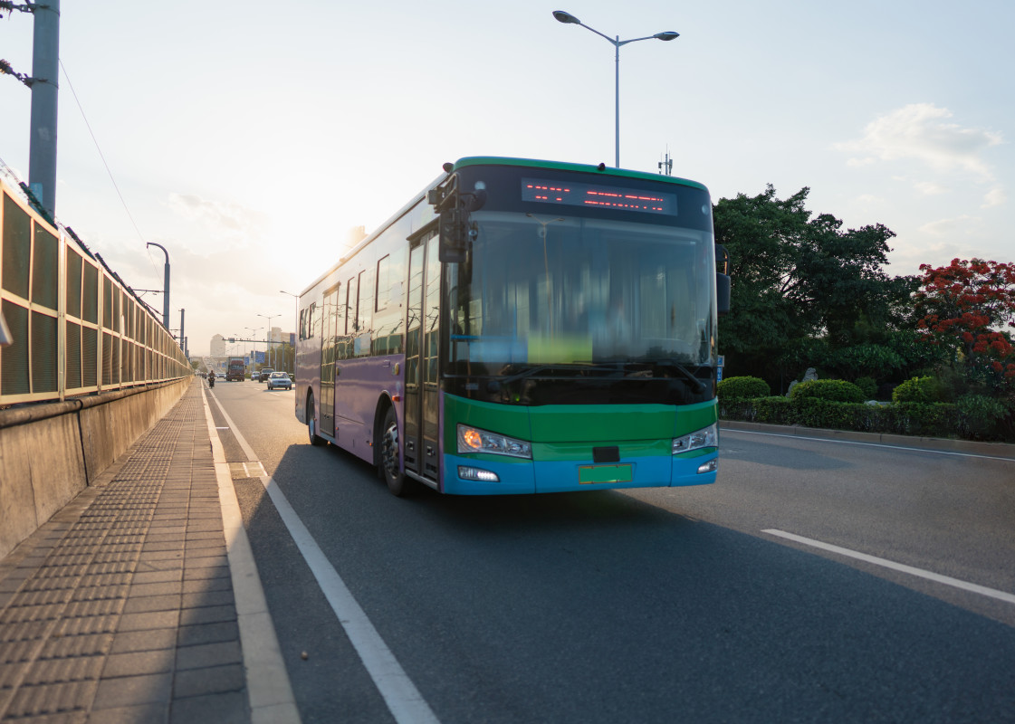 First-class passenger ends up on the highway before realizing her ...
