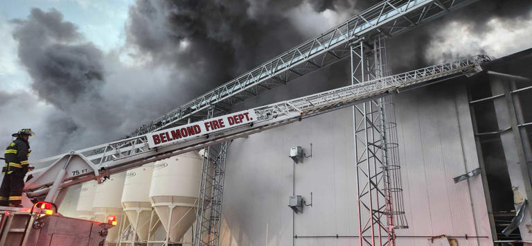Iowa fire department shares photos of massive fire at northern Iowa egg ...