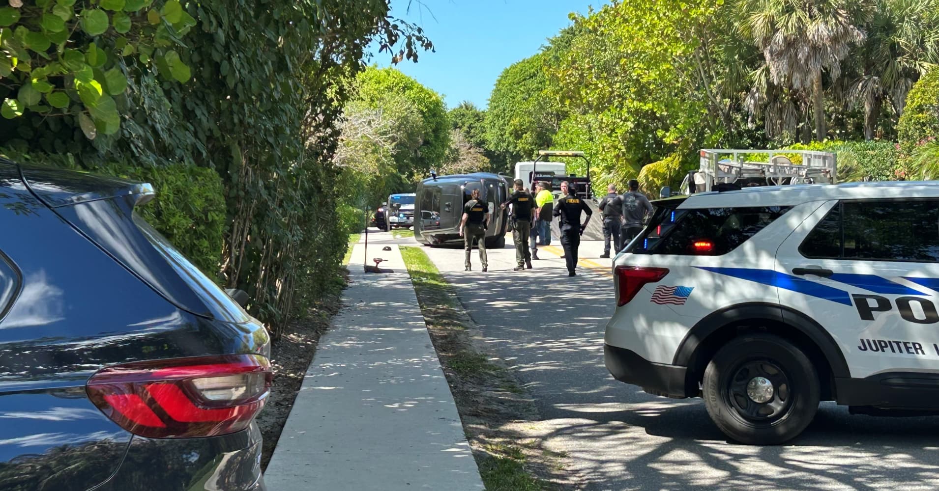 Tiger Woods arrested for DUI after rollover car crash, Florida sheriff says<br>