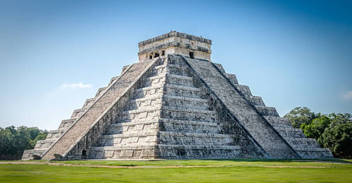 16 Iconic Sights Making Global Travel Essential