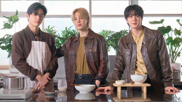 BTS cook dinner together