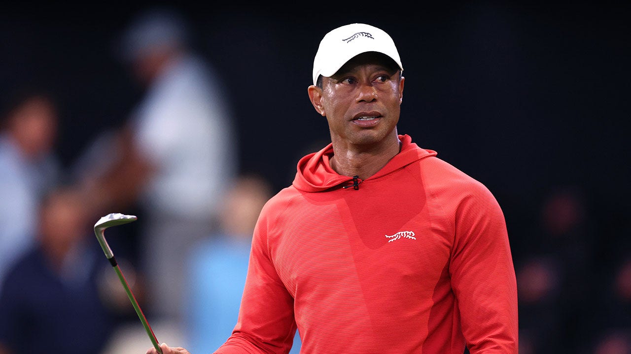 Tiger Woods involved in rollover crash in Florida less than 2 weeks before Masters: reports<br>