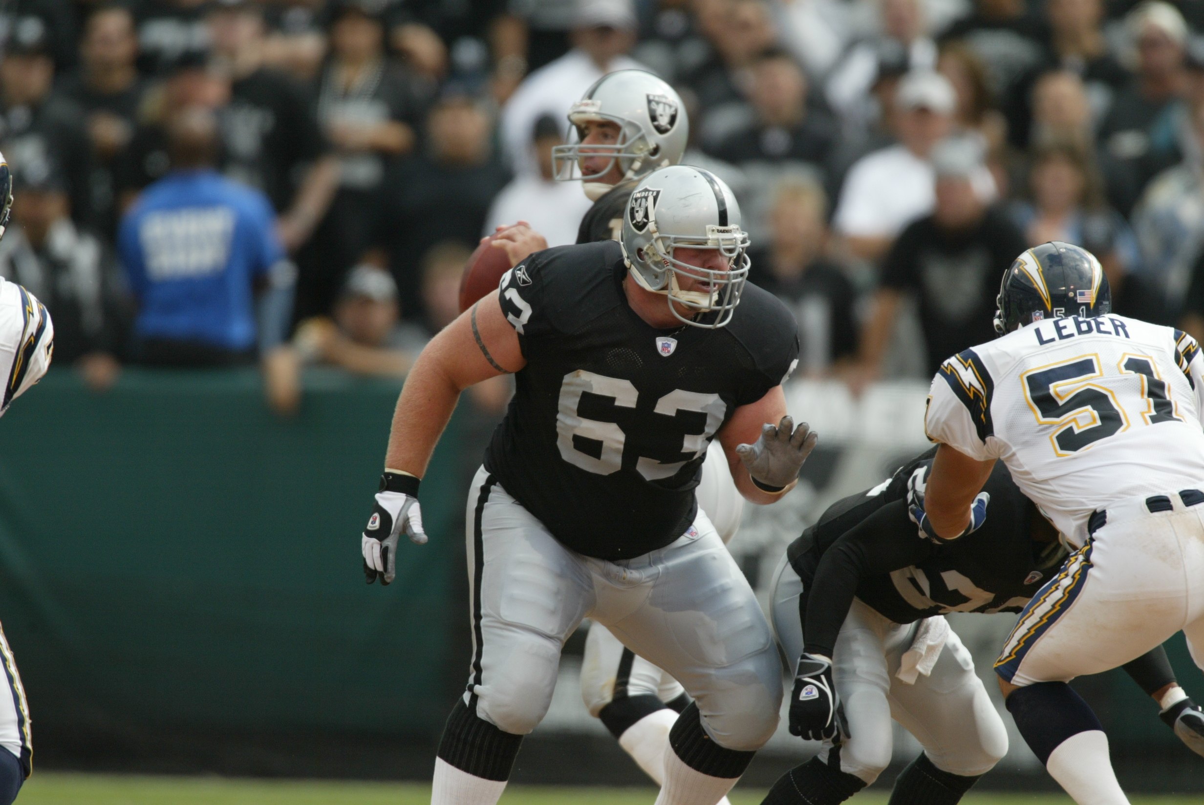 Barret Robbins, ex-Raiders All-Pro who went missing before Super Bowl ...