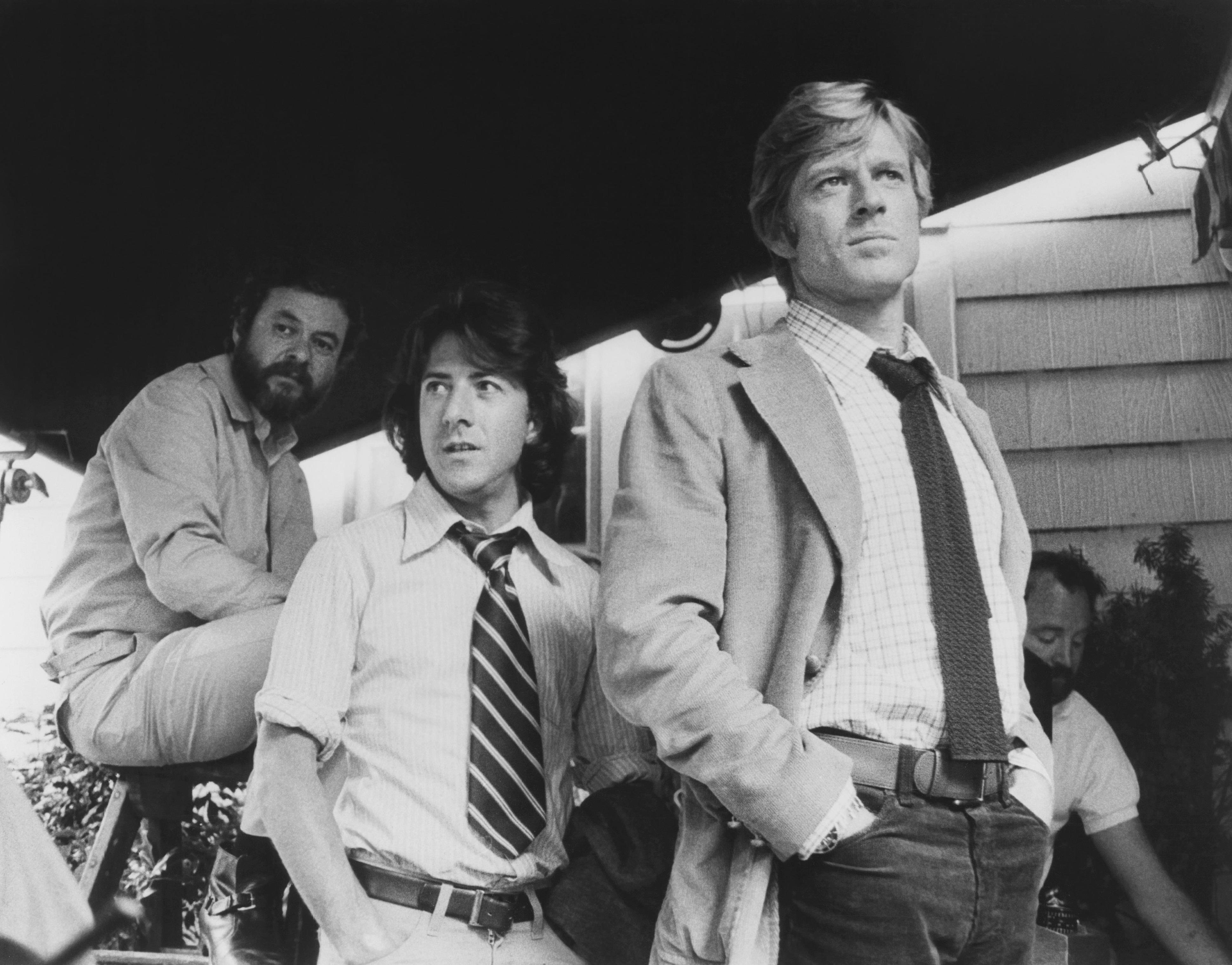 See Robert Redford and Dustin Hoffman in rare set photos from 1976's ...