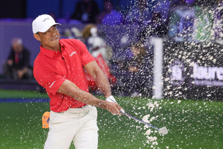 Photos: Tiger Woods arrested on DUI charge after rollover crash in Florida