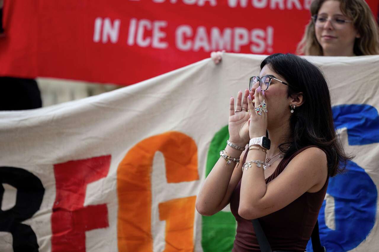 UTSA students protest consolidation of race and gender programs