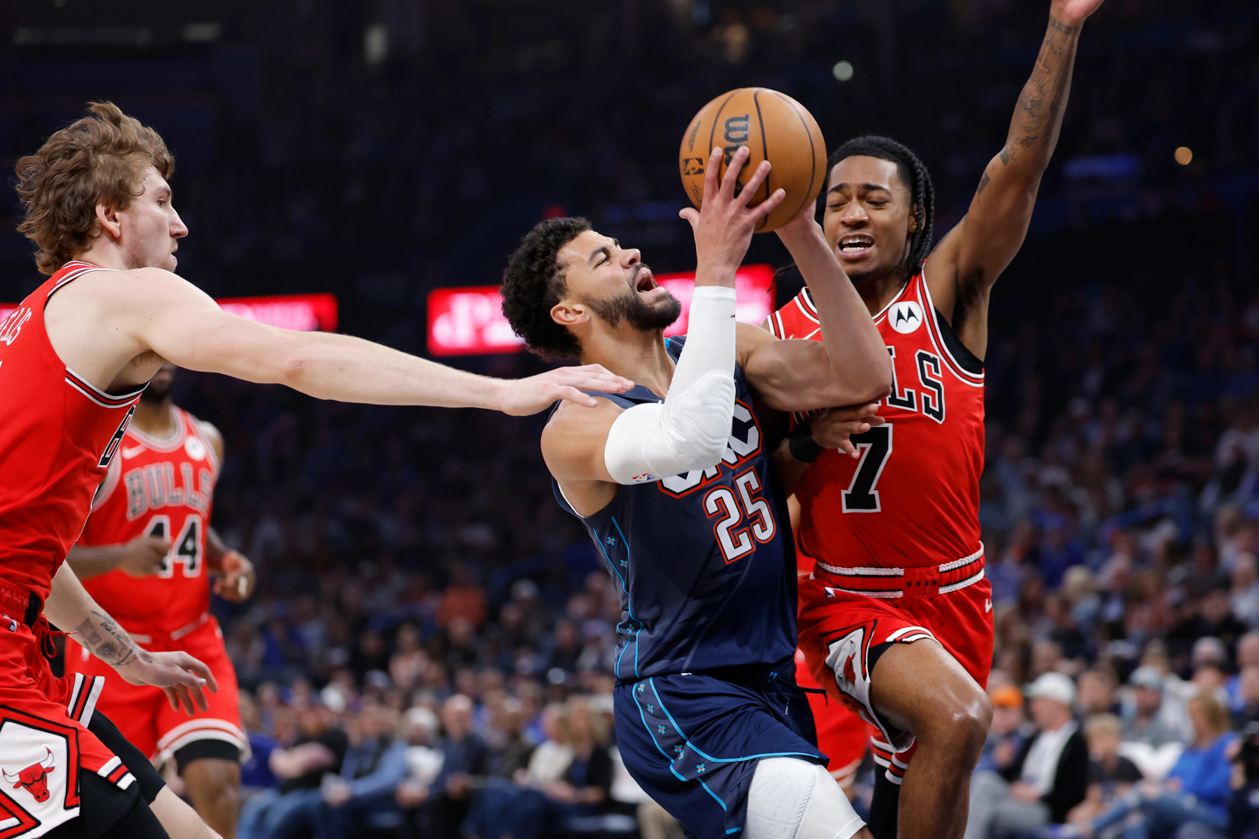 Photos: Best images from Thunder's 131-113 win over Bulls