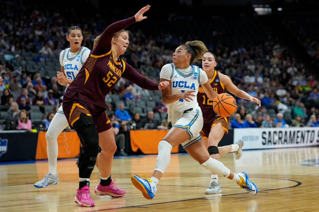 UCLA shakes off early funk to beat Minnesota in NCAA tournament