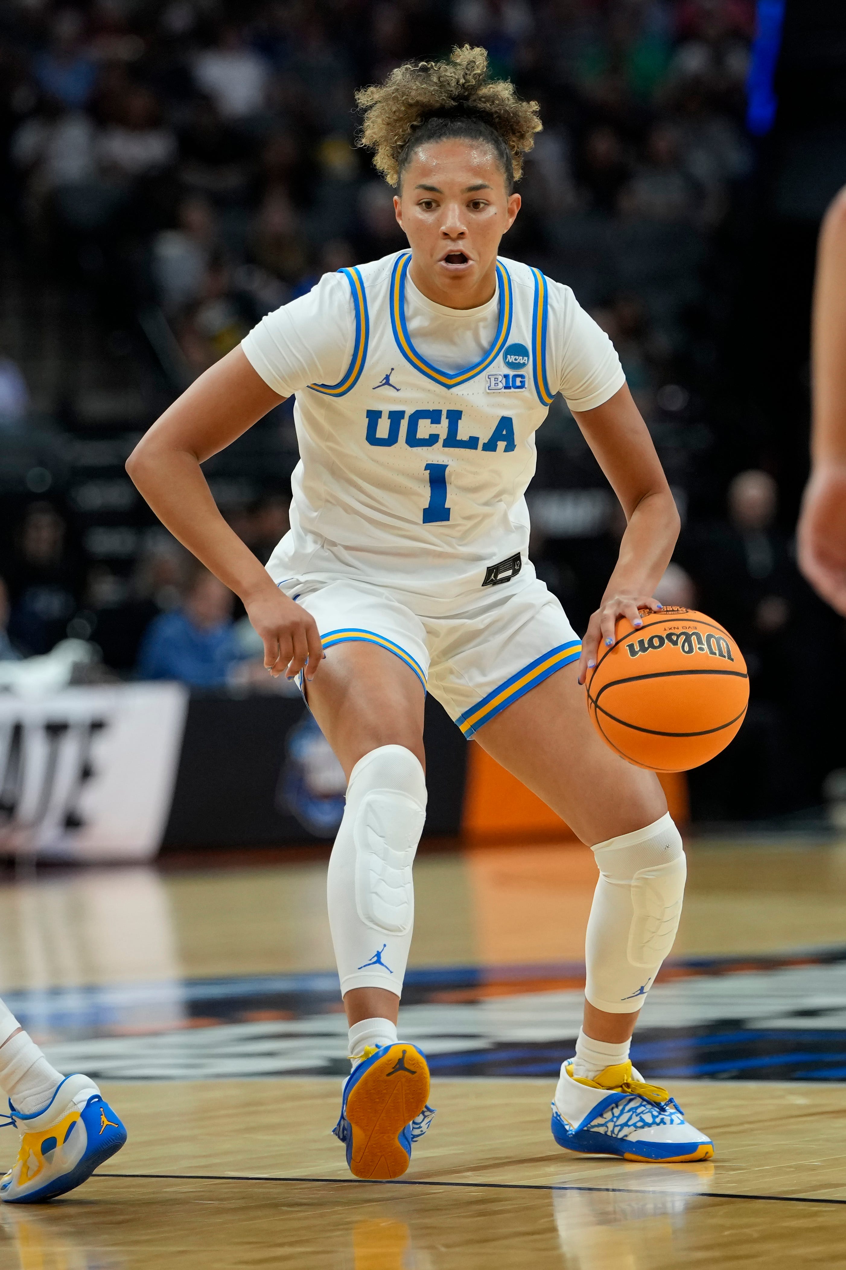 UCLA overpowers Minnesota to move to women's Elite Eight: Highlights