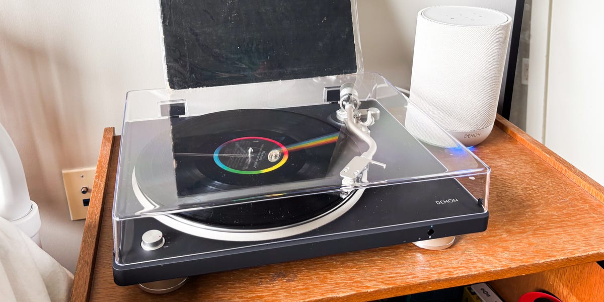 This Bluetooth compatible turntable offers hi-fi sound without the wires