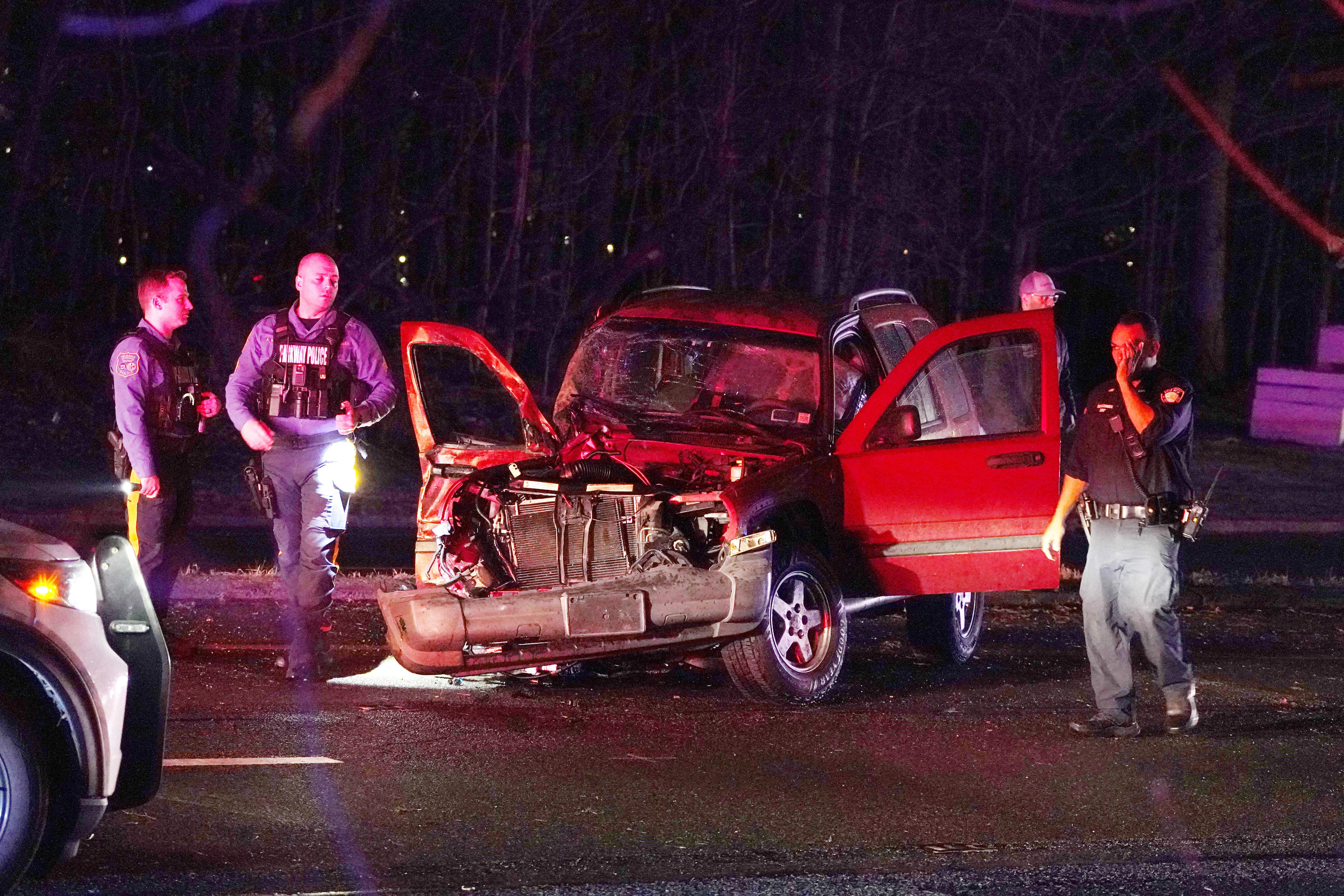 Crash shuts down Palisades Interstate Parkway south in Fort Lee