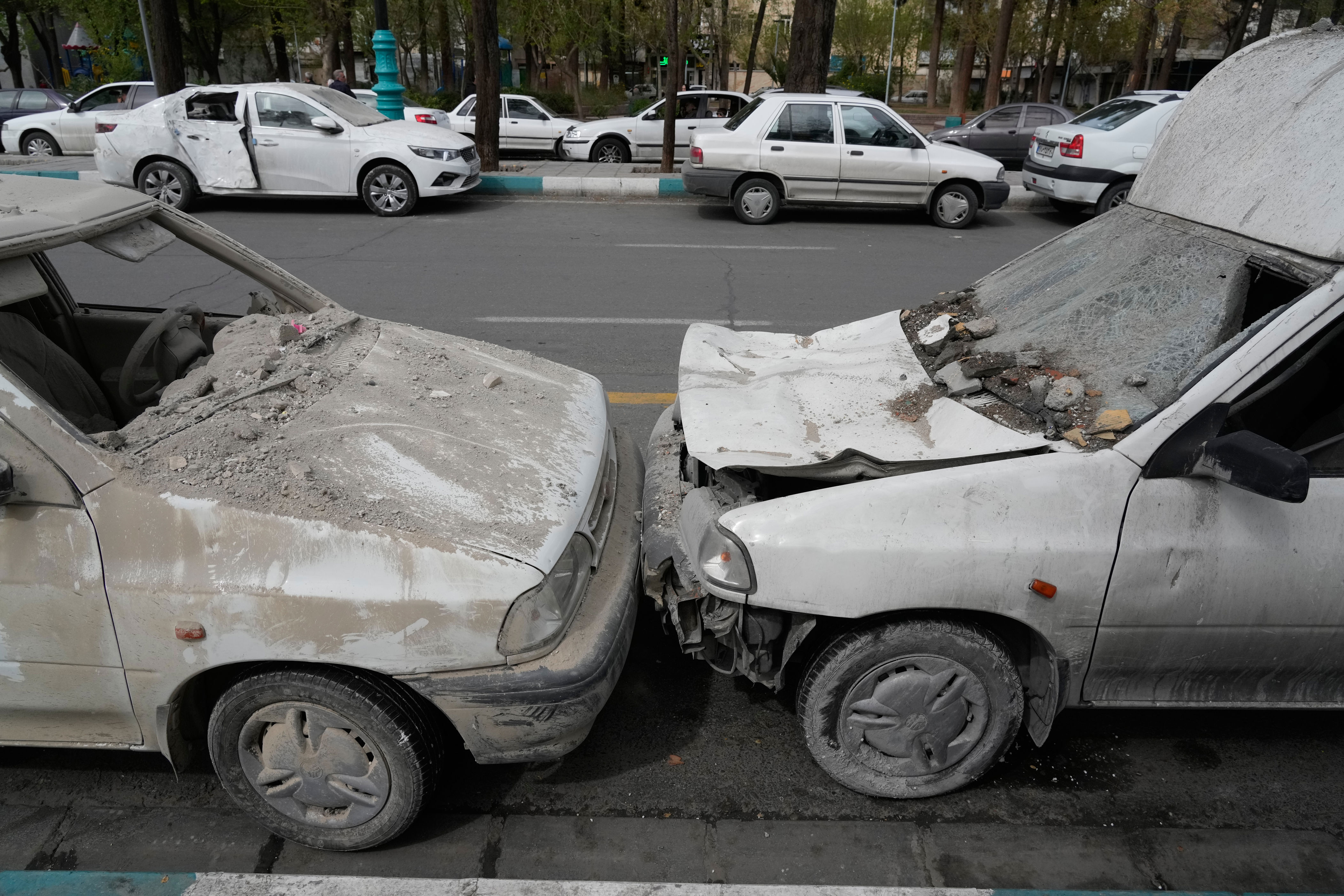 Attacks ramp up in Iran war including strikes on US troops in Saudi Arabia<br><br>