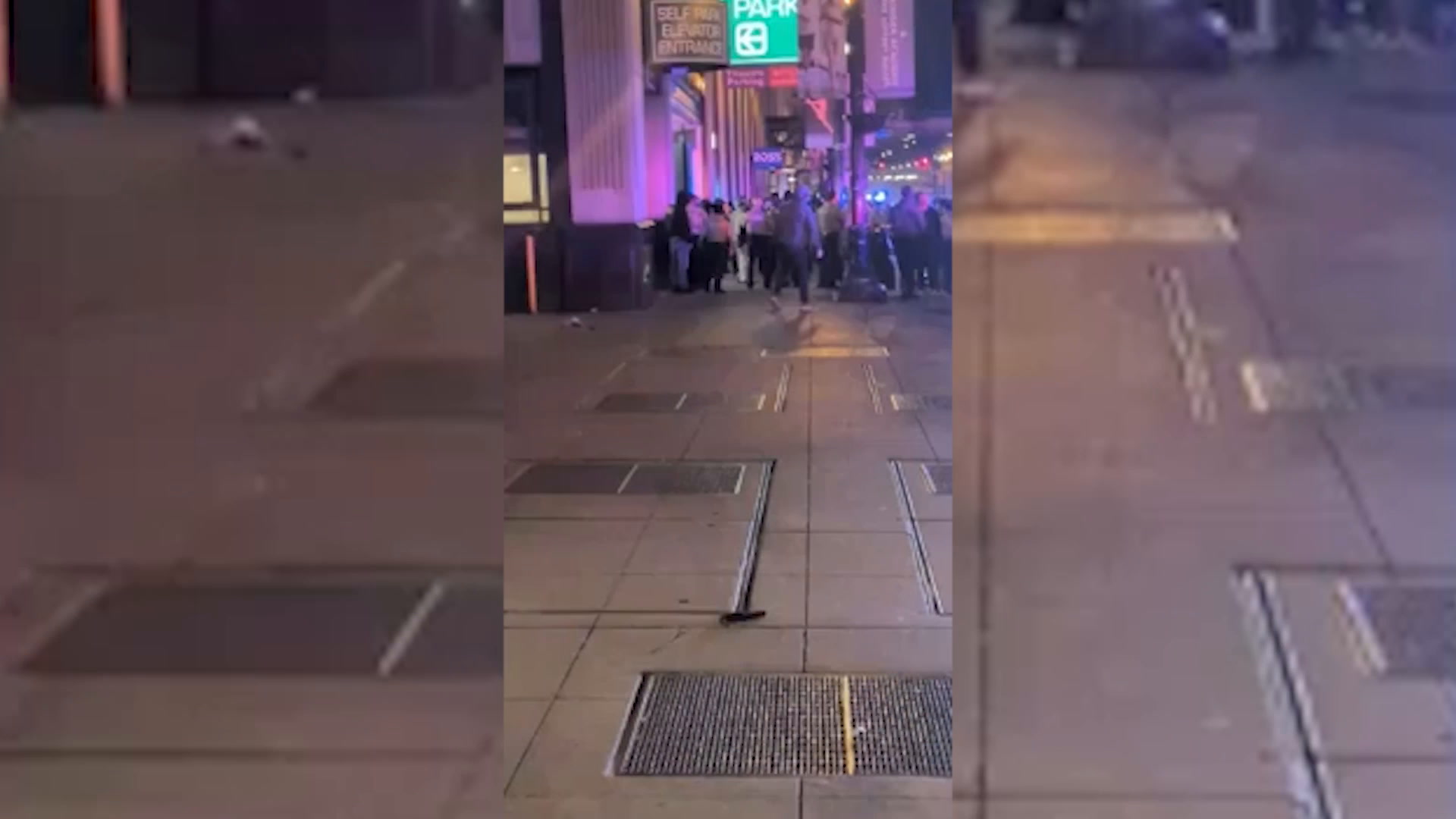 Wild 'teen takeover' mob floods downtown Chicago as cops swarm, make ...