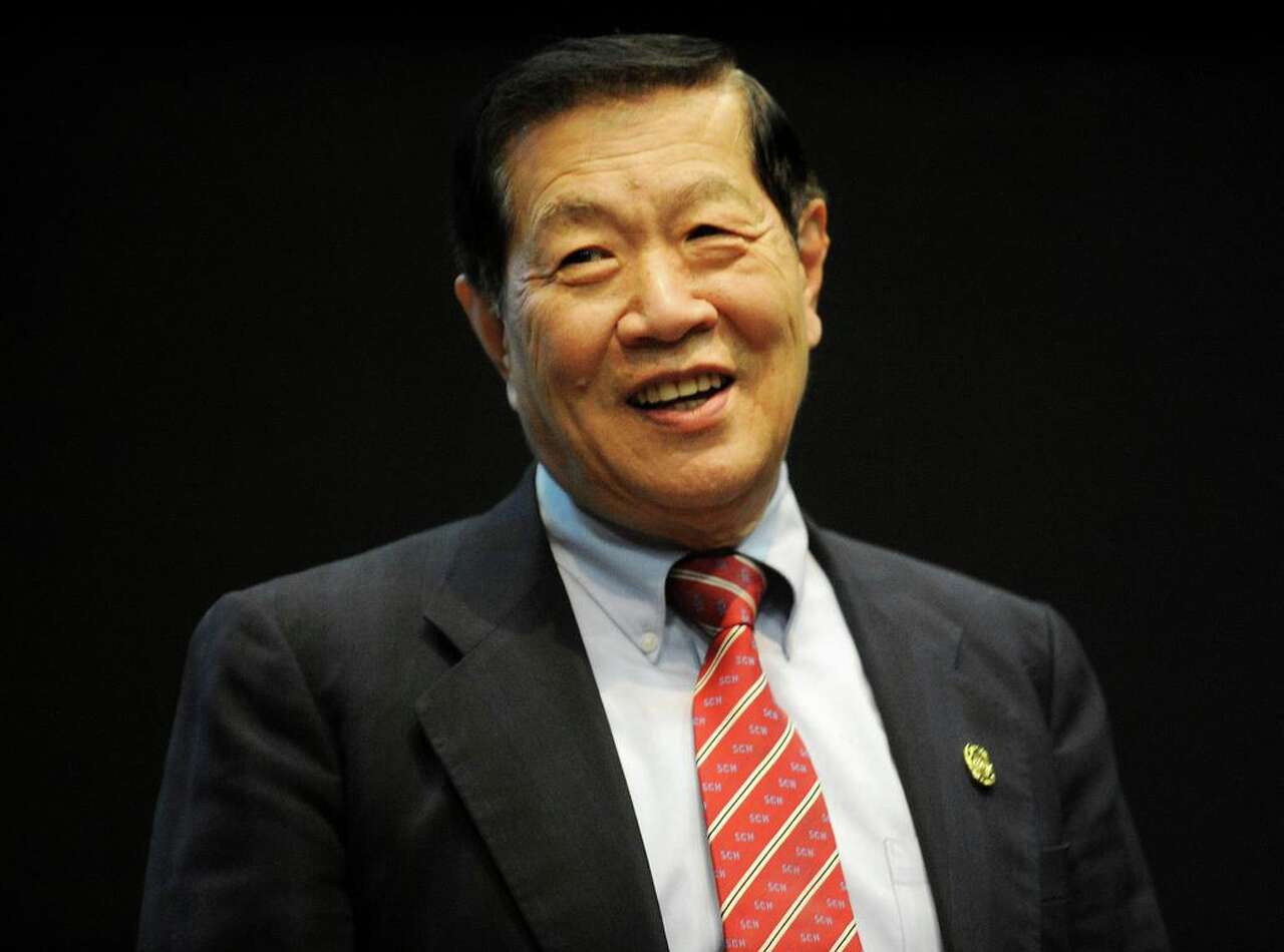 Henry Lee, world-renowned forensic scientist and longtime University of New Haven professor, dies<br>