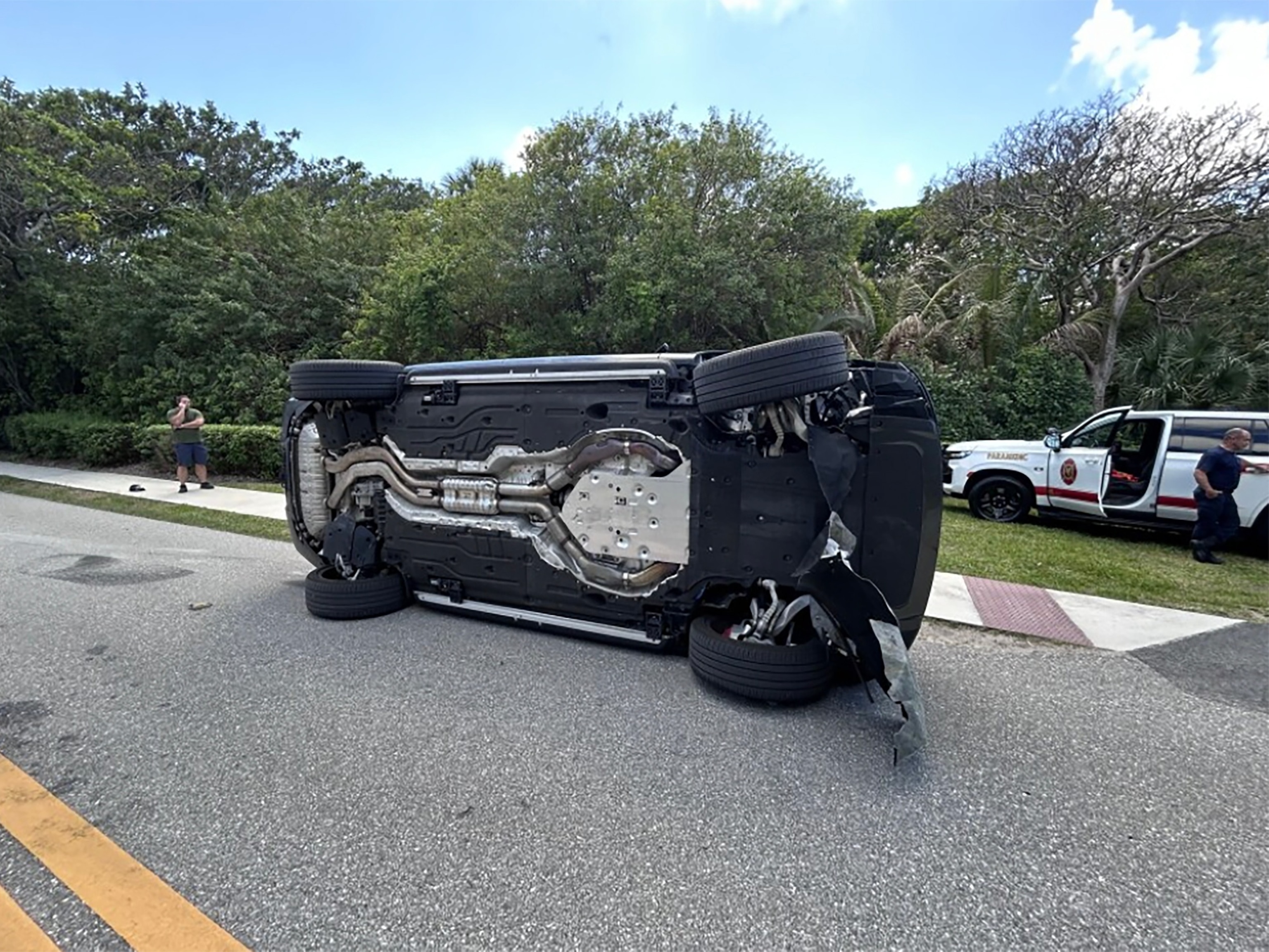 Tiger Woods charged with DUI after rollover crash in Florida: Sheriff<br>