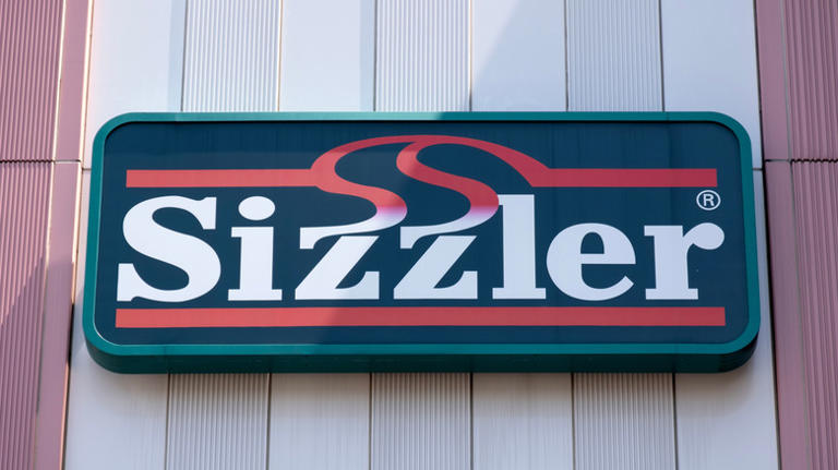 This once-struggling steakhouse chain is making a comeback (and so is ...