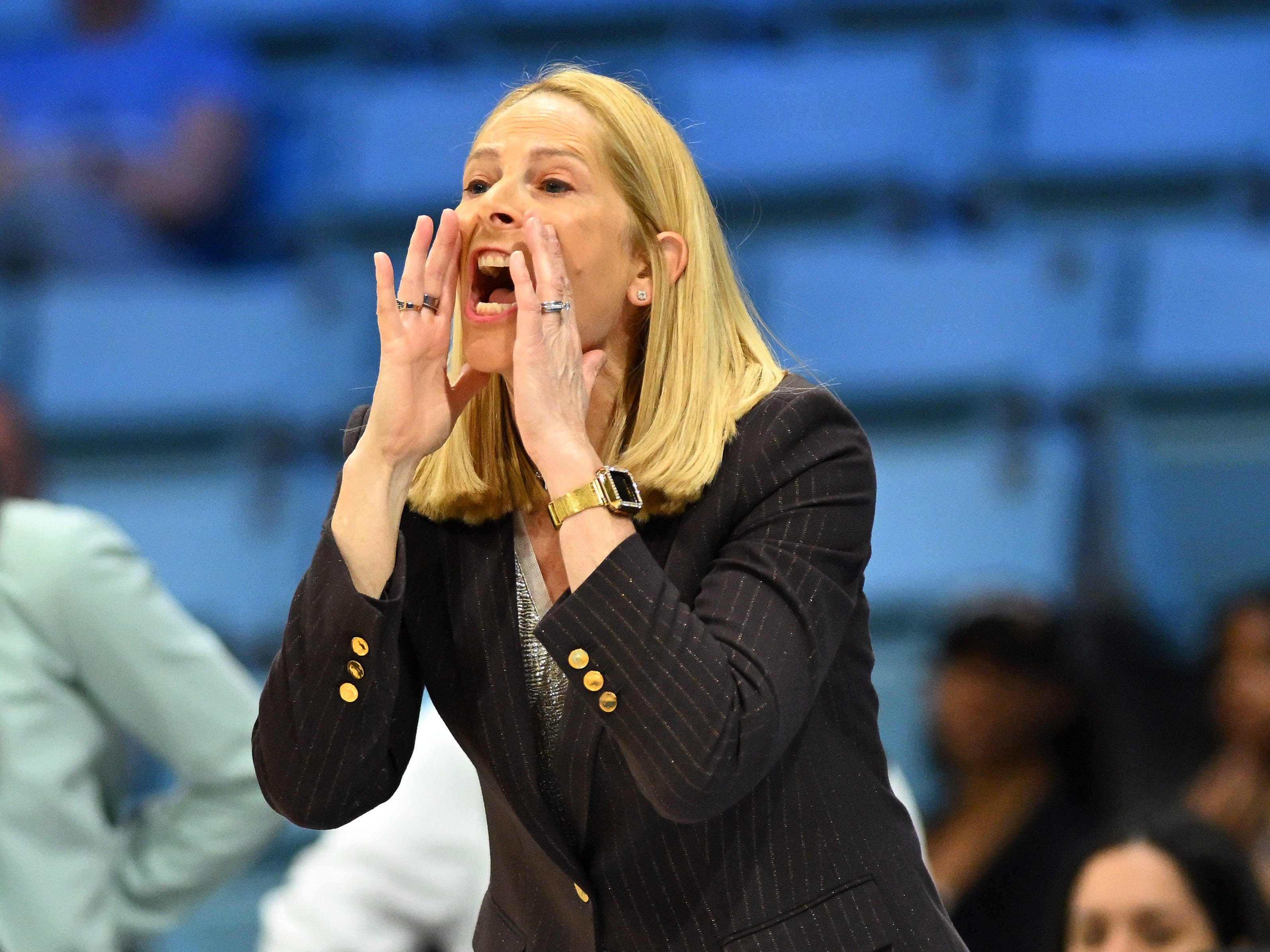 There's a valuable leadership lesson in this viral March Madness moment