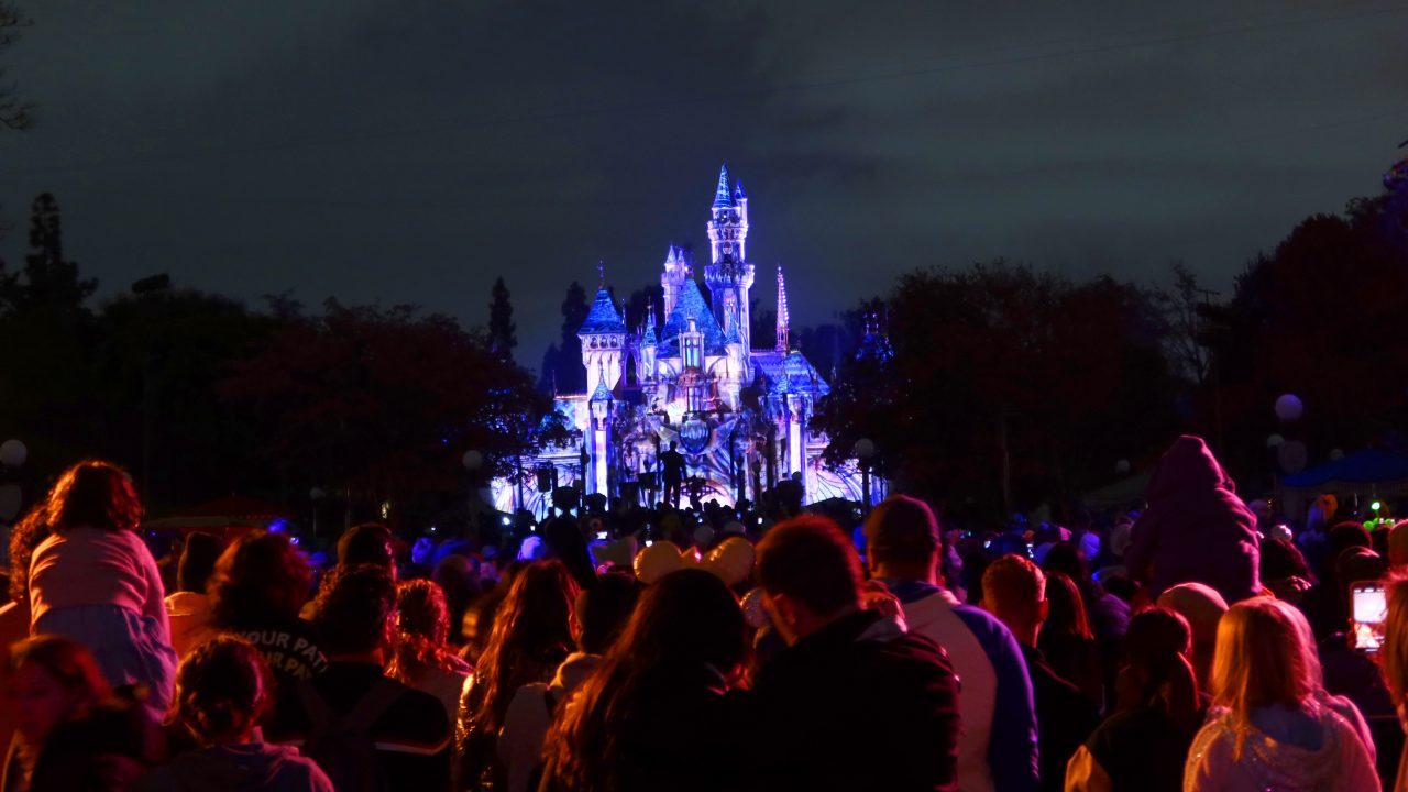 disney parks will issue lifetime bans for people who lie about disabilities