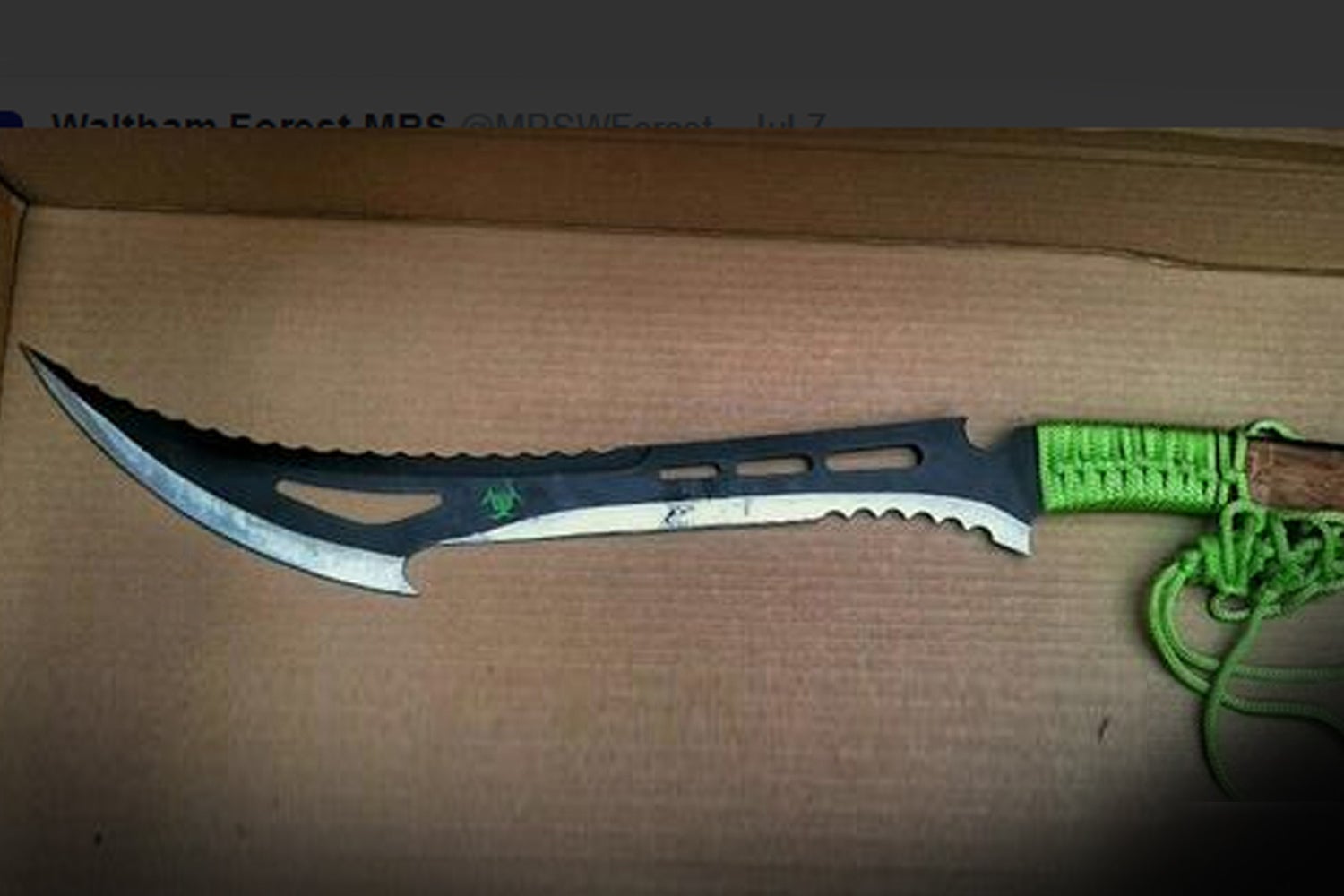 What Is A Zombie Knife Knives And Machetes With Zombie Like Blades To   AA1a0rEf.img