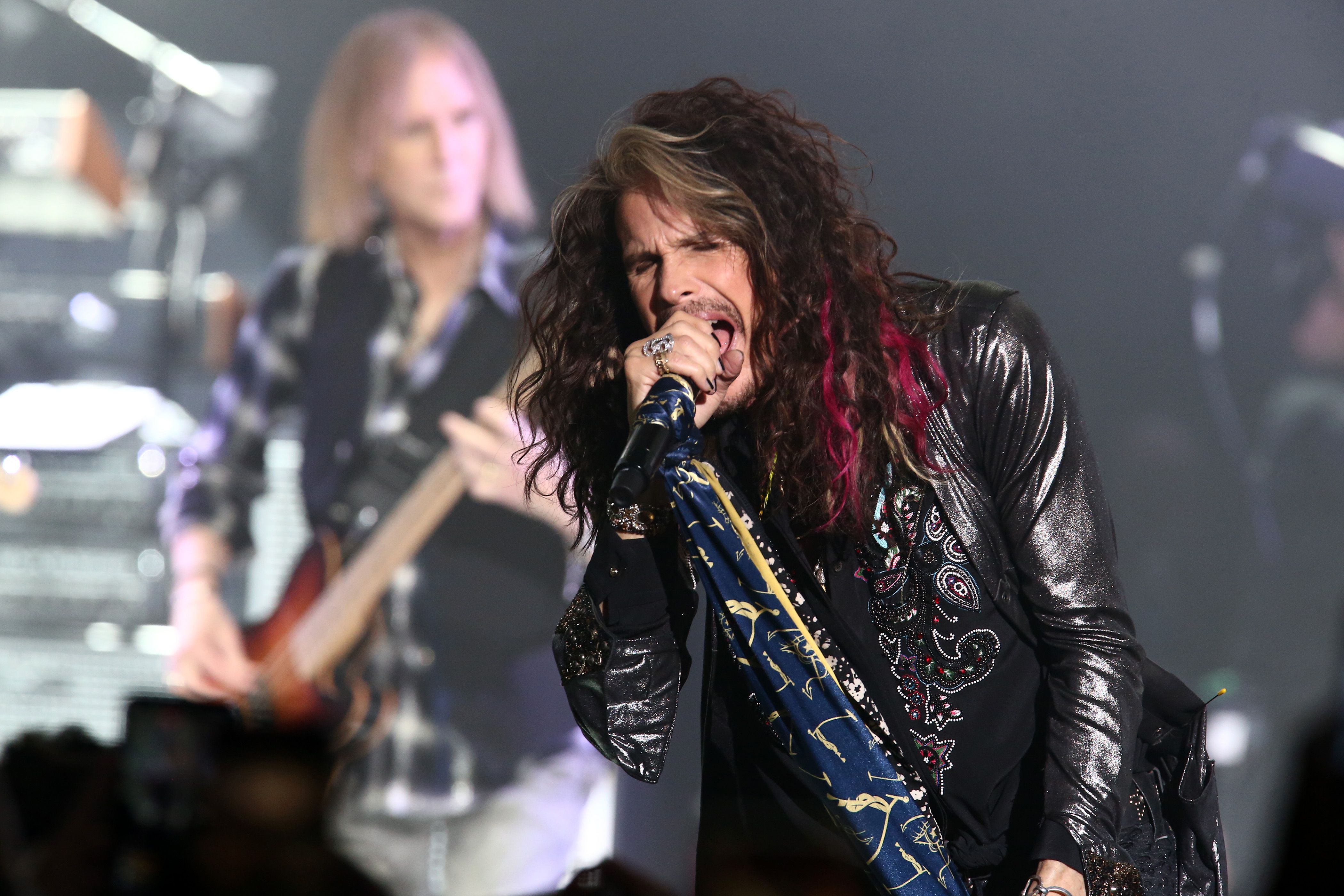LOS ANGELES, CA - FEBRUARY 10: Steven Tyler performs during his Second Annual GRAMMY Awards Viewing Party to benefit Janie's Fund presented by Live Nation at Raleigh Studios on February 10, 2019 in Los Angeles, California. (Photo by Tommaso Boddi/Getty Images for Janie's Fund)