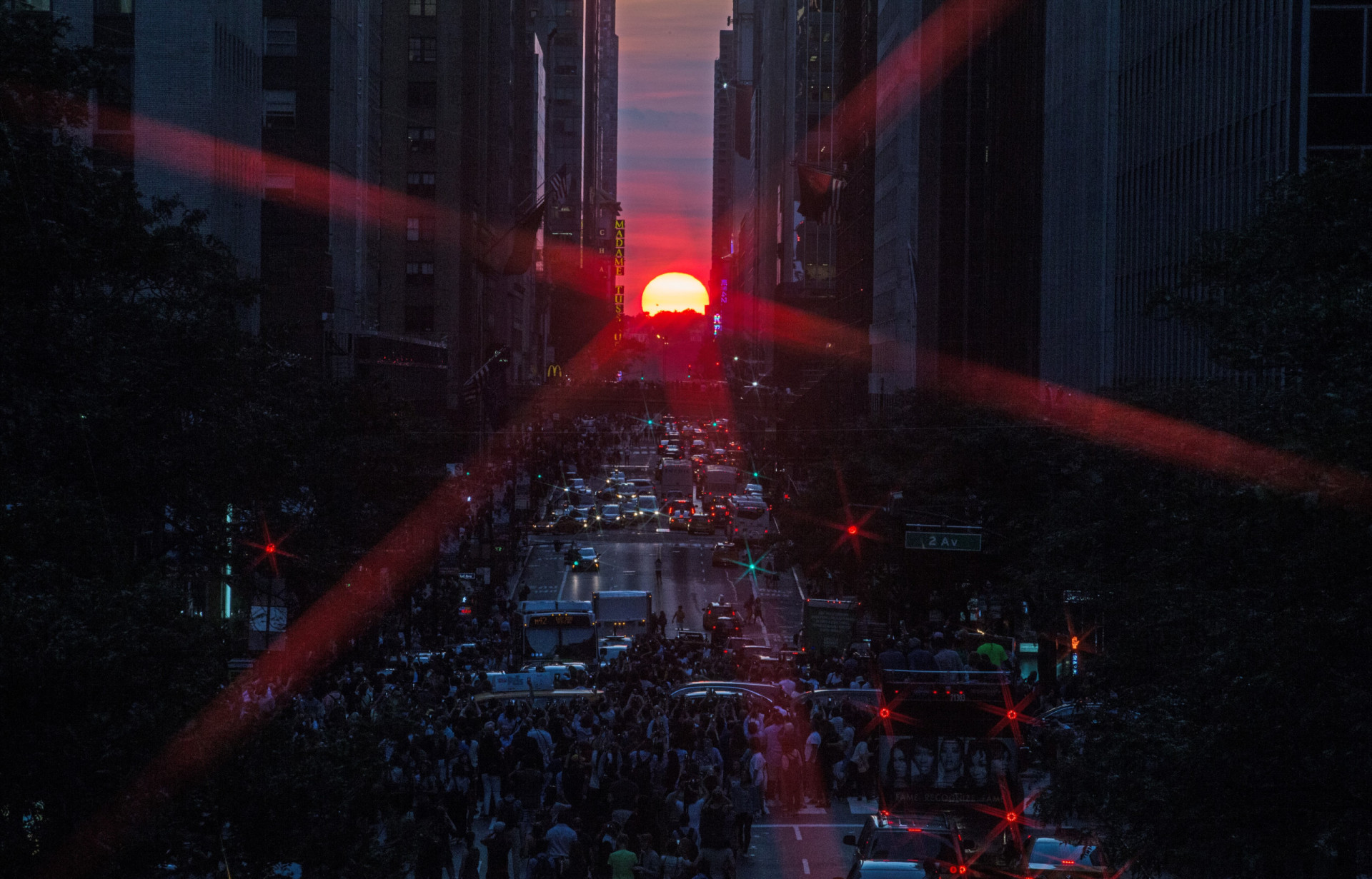 Manhattanhenge what it is, and where to see it