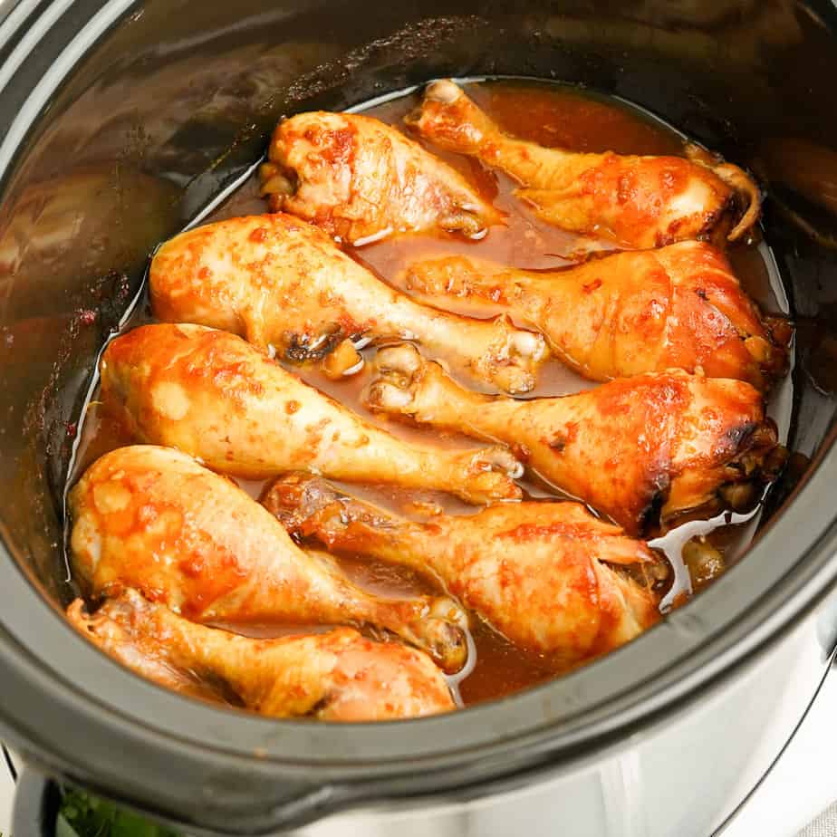 Easy Slow Cooker Chicken Drumsticks (5 Ingredients!)