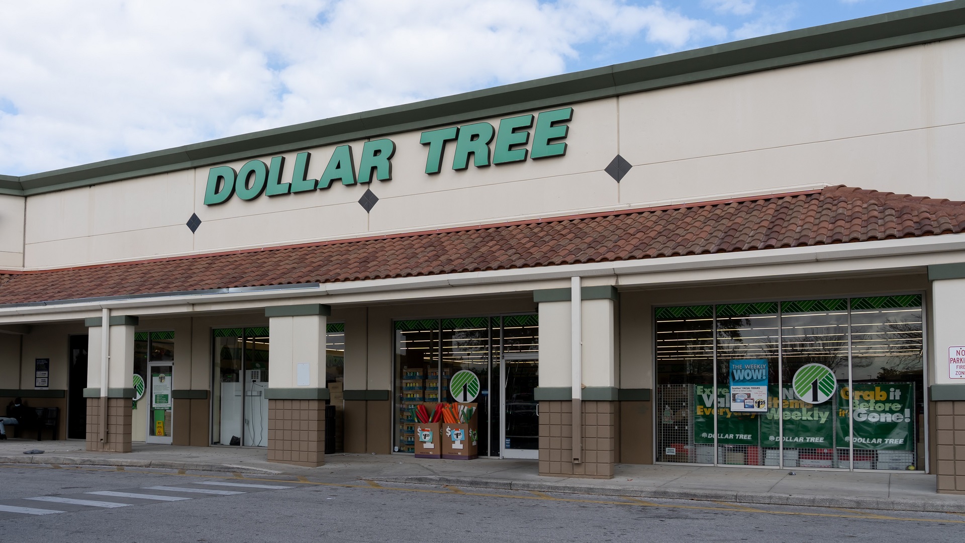 5 BrandNew Items at Dollar Tree That Cost Way More at Target